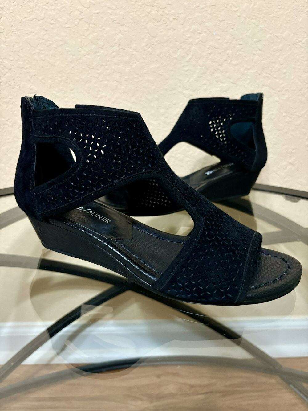 Donald Pliner Ellia Women’s Suede Wedge Sandals Black Size 6.5